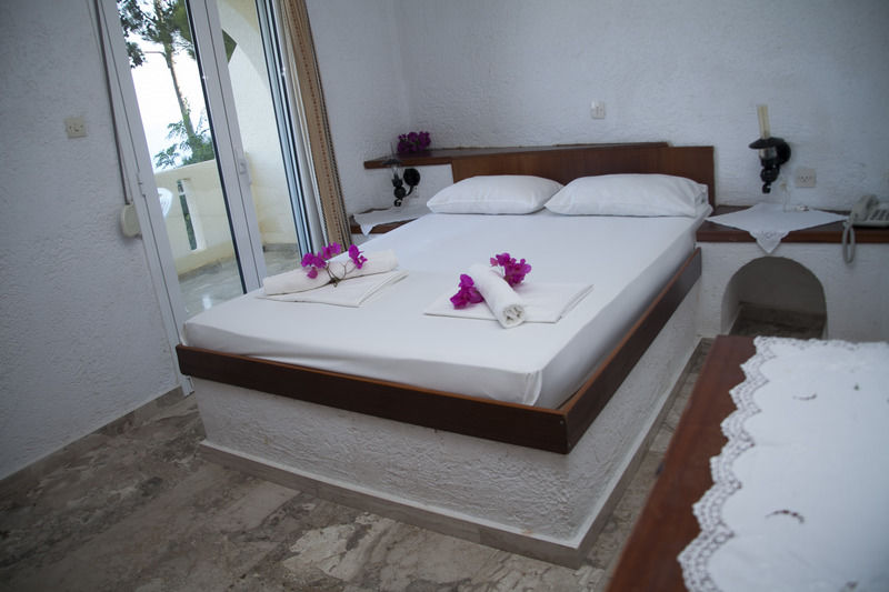 Achlia Hotel Экстерьер фото